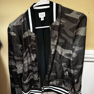 Evereve Peyton Jensen Camouflage Jacket